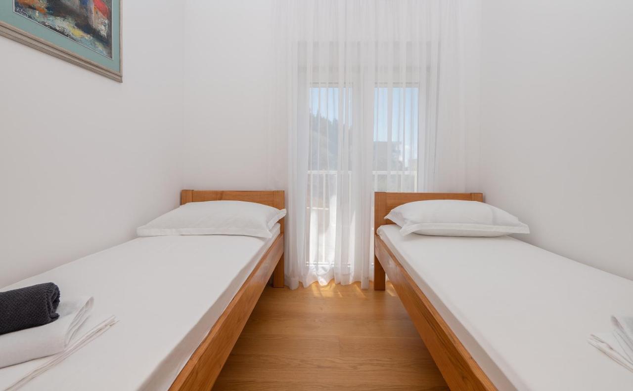 Apartment Daniel Макарска Экстерьер фото