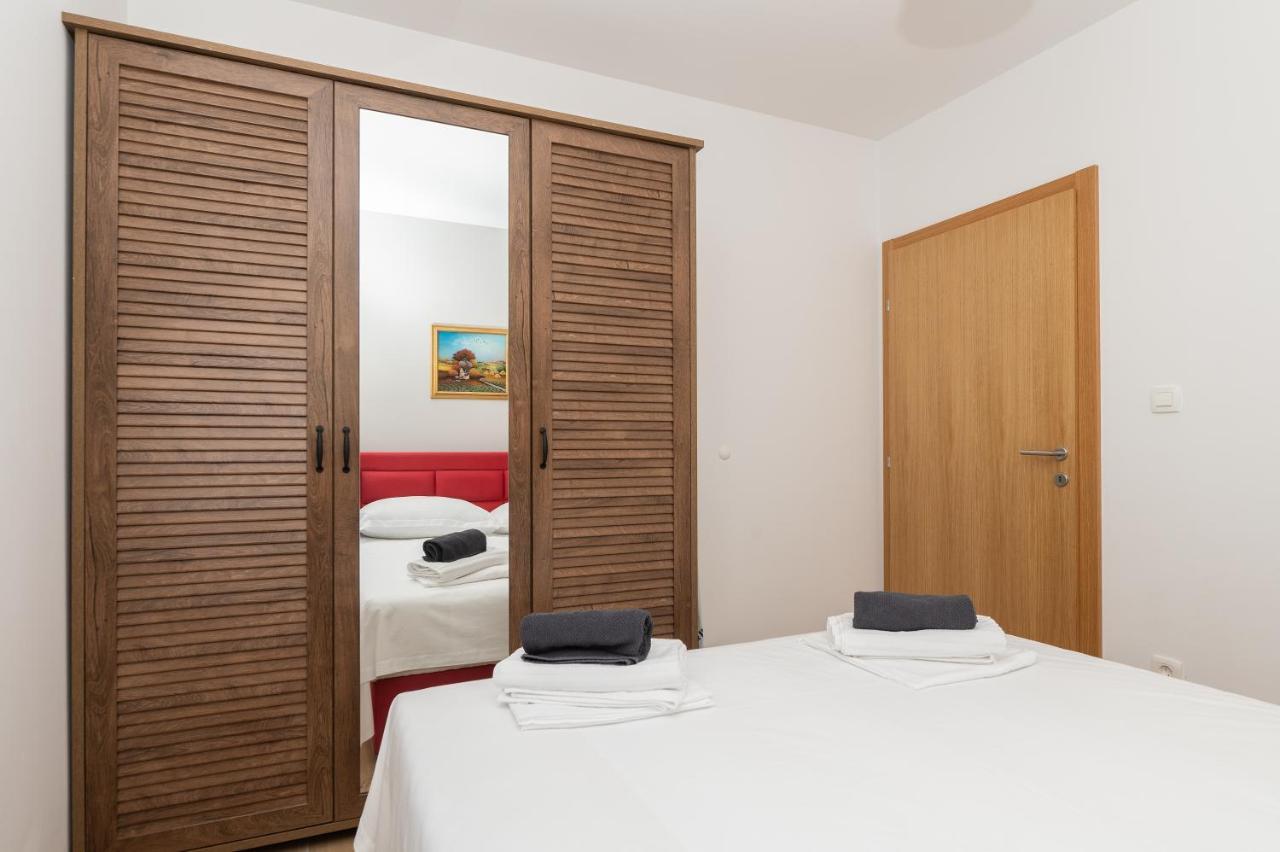 Apartment Daniel Макарска Экстерьер фото